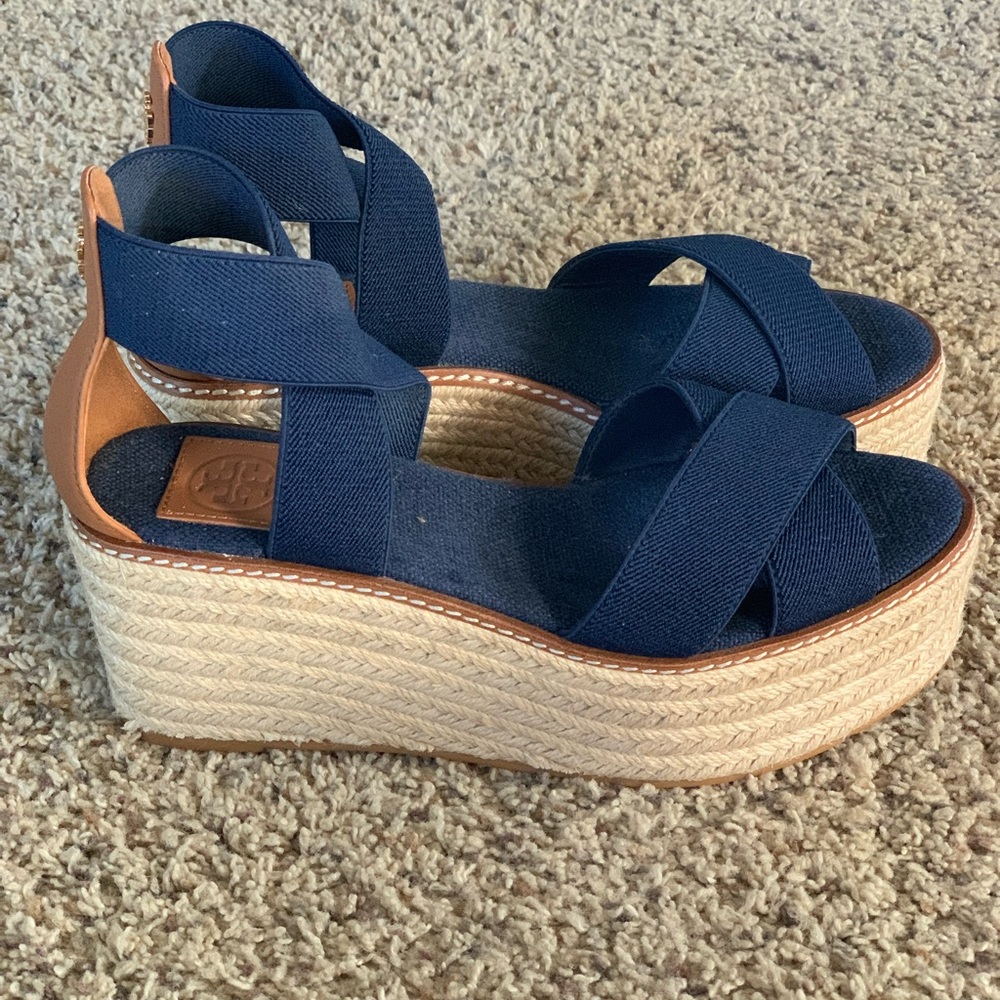 Tory Burch Frieda Sandals Size 7 Navy Blue